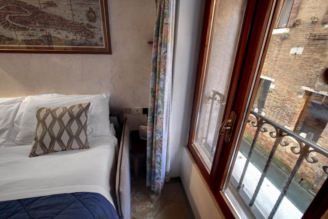 Canal View Suite In Rialto By Wonderful Italy Венеция Екстериор снимка