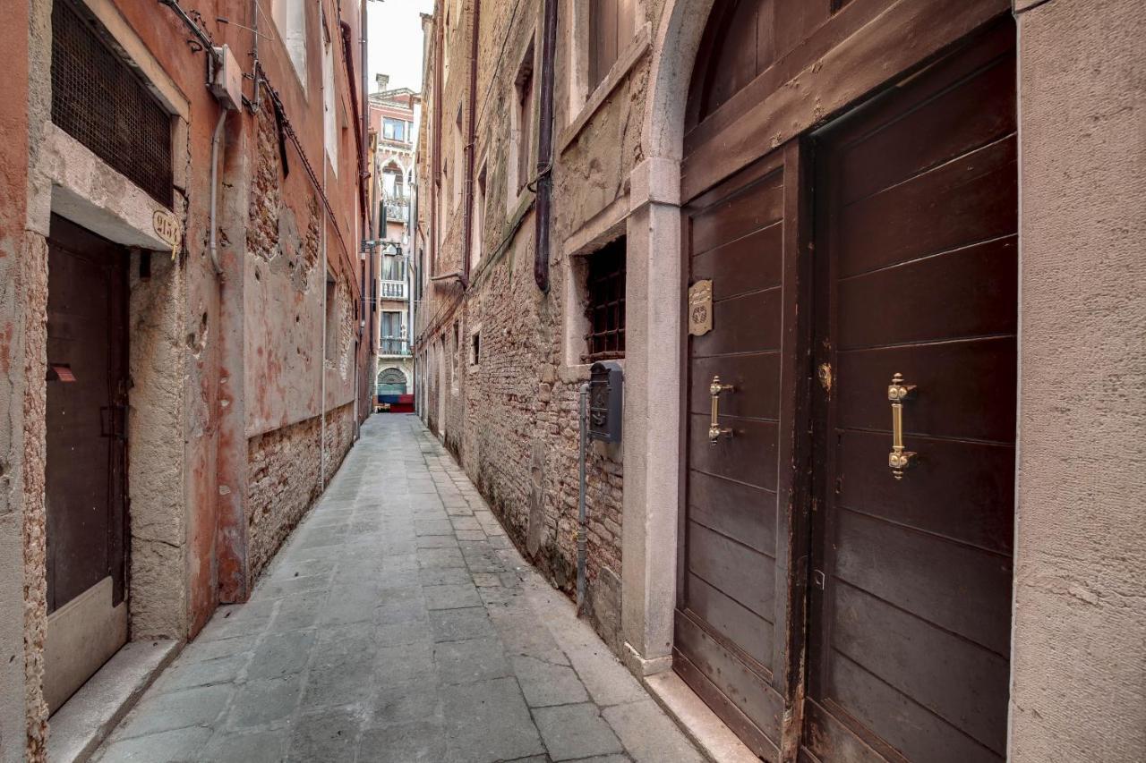 Canal View Suite In Rialto By Wonderful Italy Венеция Екстериор снимка