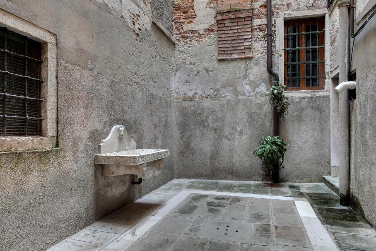 Canal View Suite In Rialto By Wonderful Italy Венеция Екстериор снимка